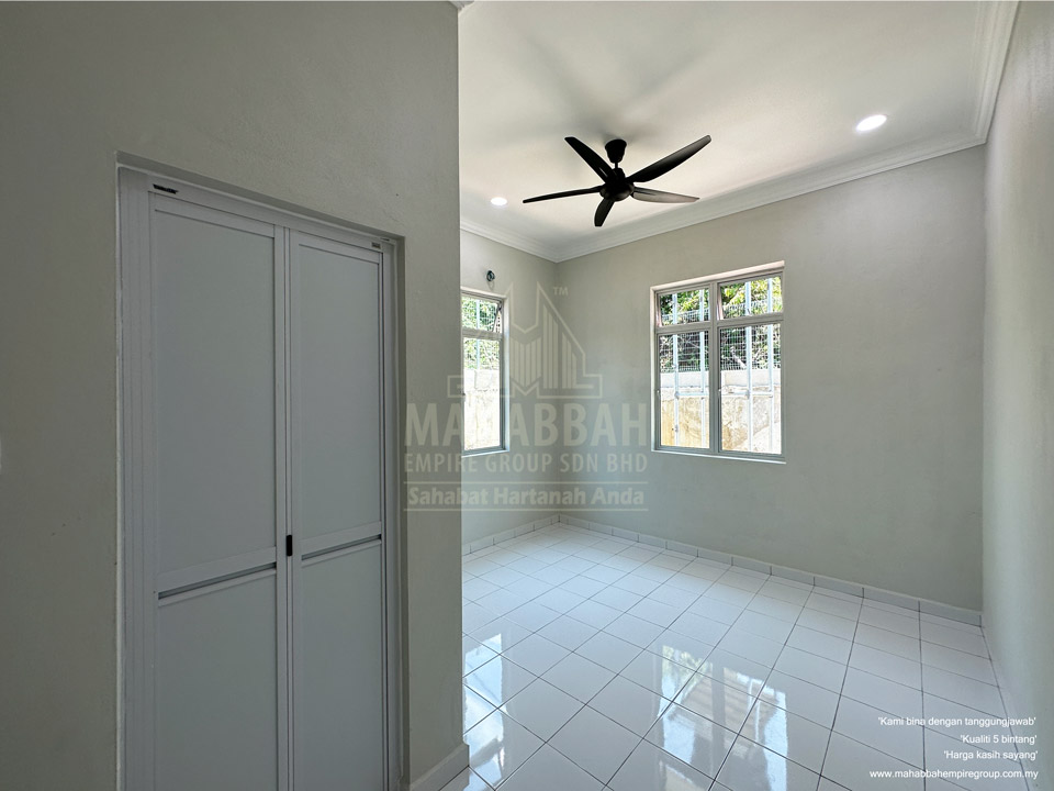 Bilik Ketiga: Potfolio BRATS di Guchil Kuala Krai - Bina Rumah Atas Tanah Sendiri (BRATS) Villa Danish II (Type C) MEGSB