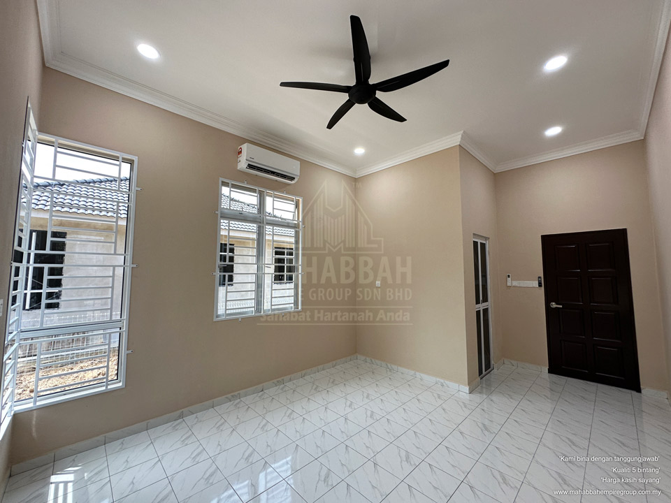 Bilik Tidur Utama Banglo Mampu Milik PT3249 MDH03 Villa Danniell (Type) Tebing Tinggi Tanah Merah