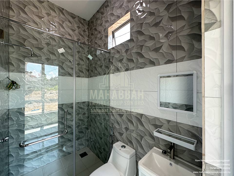 Bilik Air Utama: Potfolio BRATS di Guchil Kuala Krai - Bina Rumah Atas Tanah Sendiri (BRATS) Villa Danish II (Type C) MEGSB