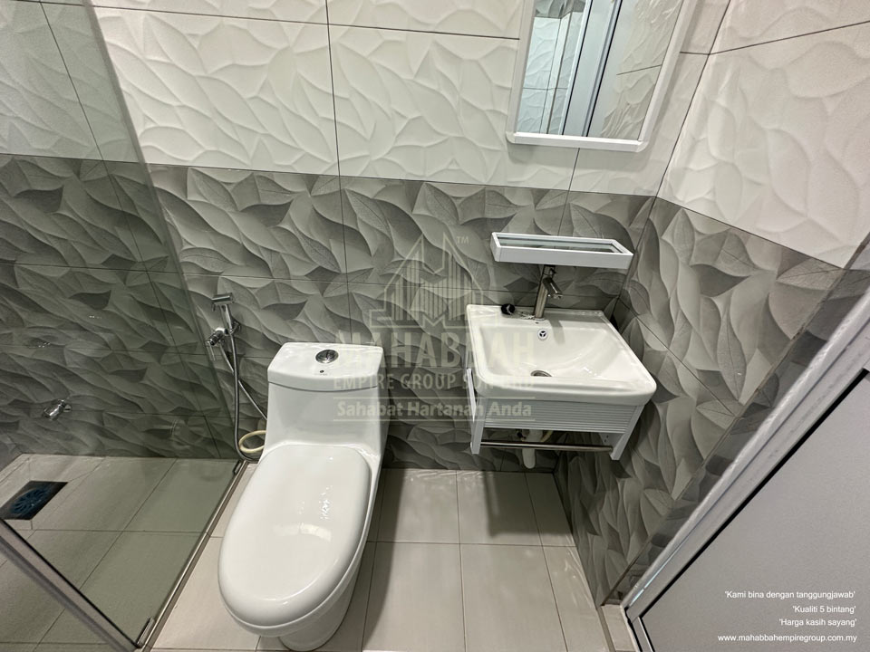 Bilik Air Utama: Potfolio BRATS di Guchil Kuala Krai - Bina Rumah Atas Tanah Sendiri (BRATS) Villa Danish II (Type C) MEGSB