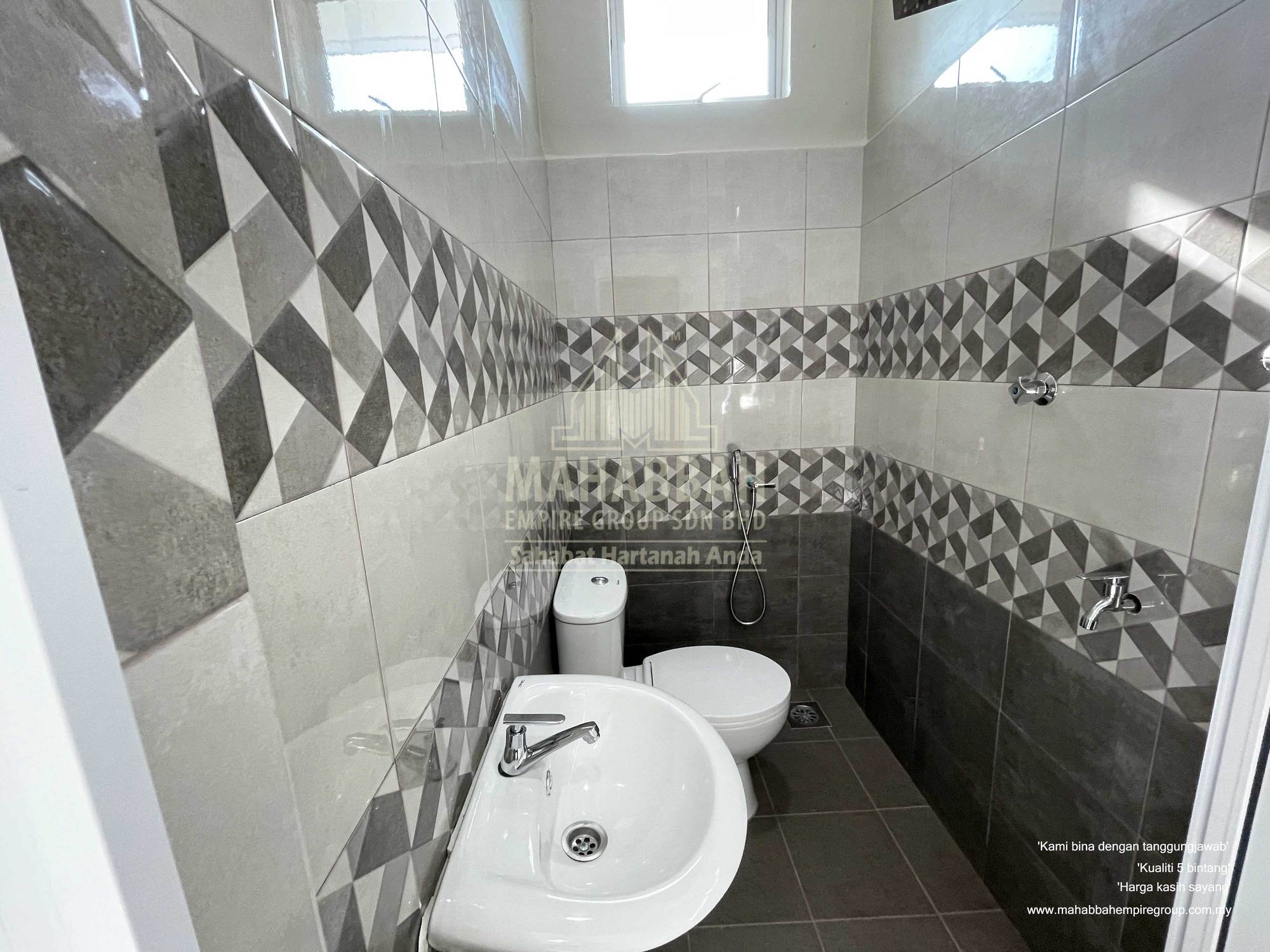 MDH02-D05 Villa Darwisy II: Bilik Air 02