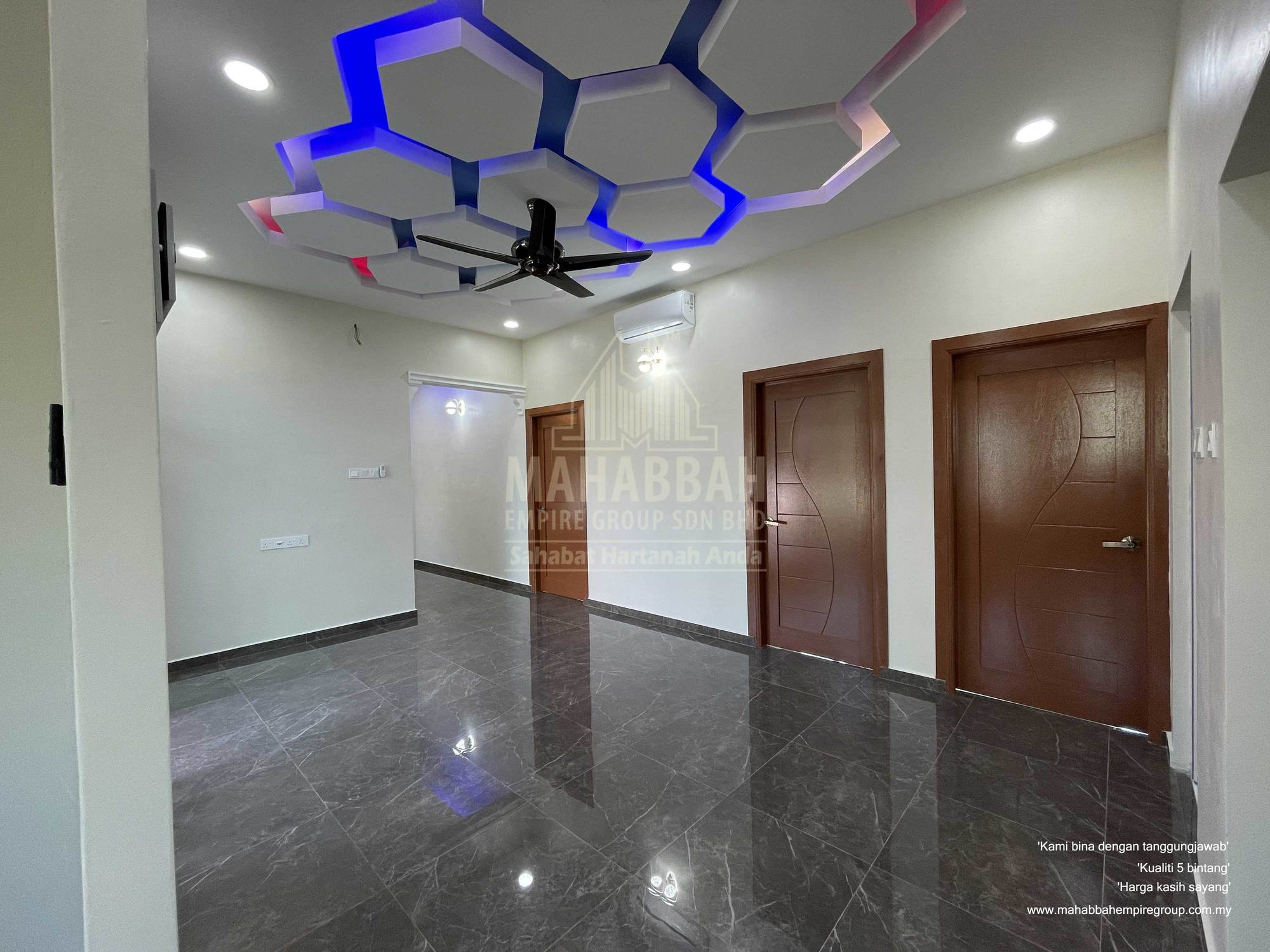 MDH02-D05 Villa Darwisy II: Ruang Keluarga 01