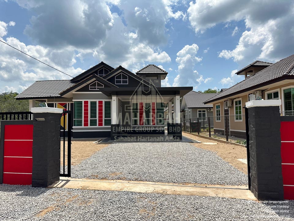 Pandangan Luar Rumah Banglo Villa Sophia (Type A) di Kelewek Tanah Merah
