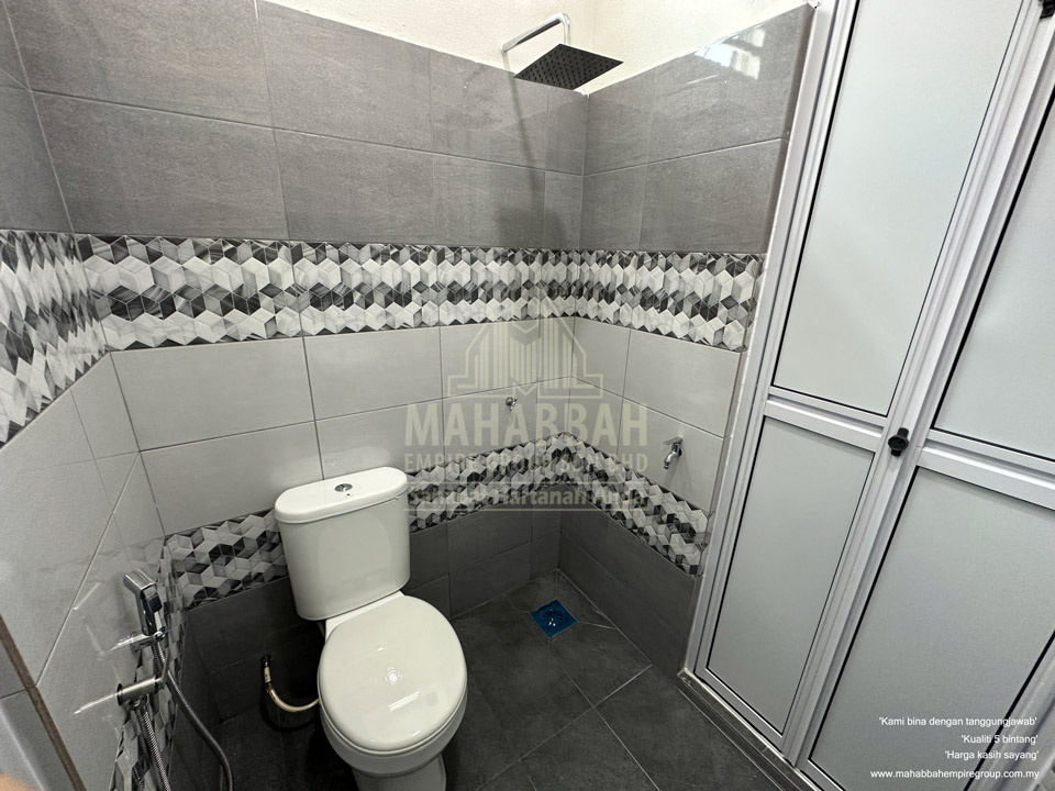Bilik Air Kedua Rumah Banglo Villa Sophia (Type A) di Kelewek Tanah Merah